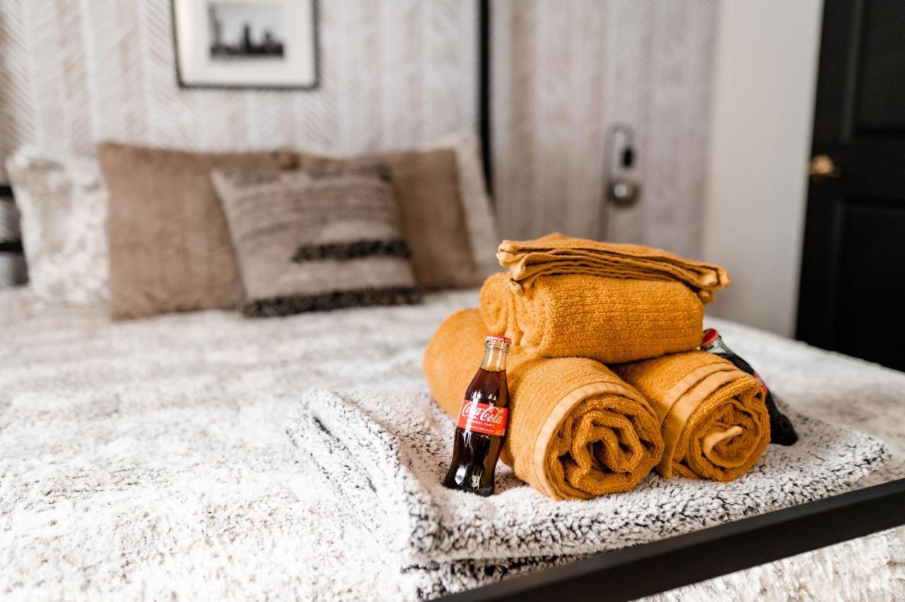 Cozy & Stylish In Downtown Holiday home *