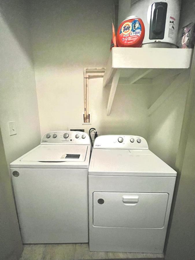 Upscale Buckhead Loft 1Bed1Bath Sleeps 5-6, With Balcony & Free Parking For 1 Car Apartment *