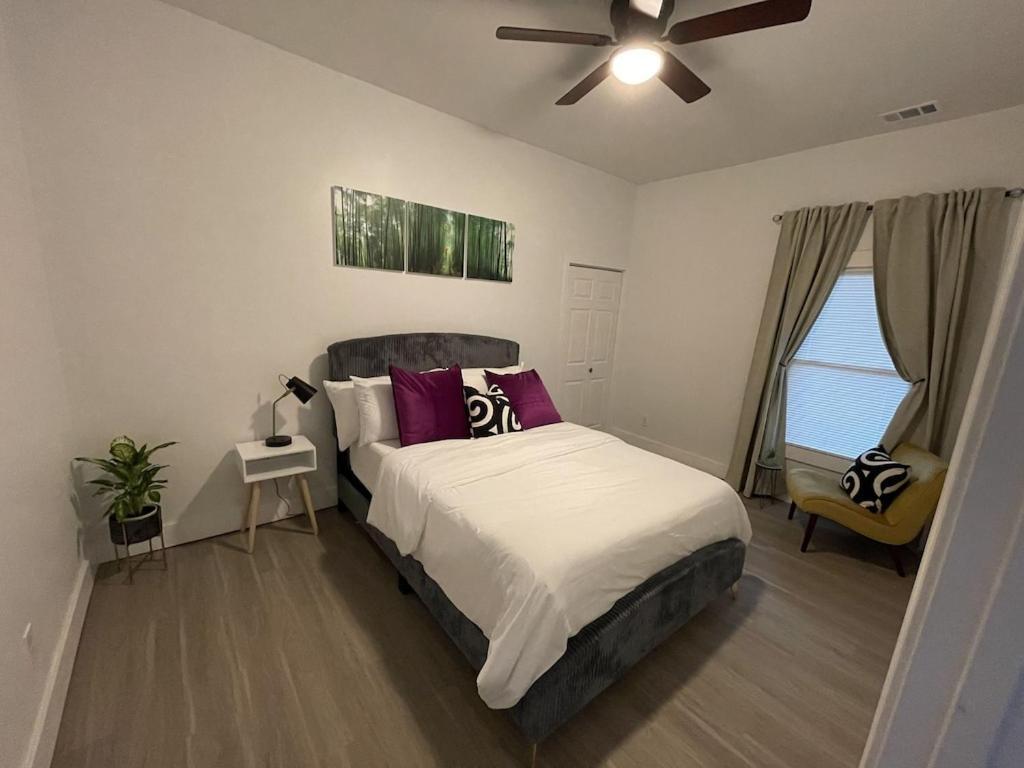 Serenity-2br Away From Home. 6 Min From Atl Airport