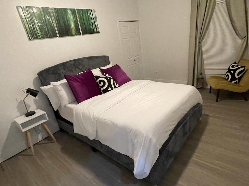 Serenity-2br Away From Home. 6 Min From Atl Airport * Atlanta