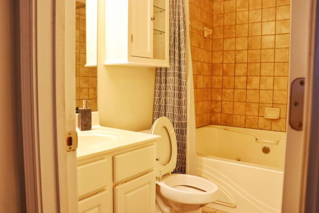 Gorgeous Downtown Ideal For Long Term Stays *