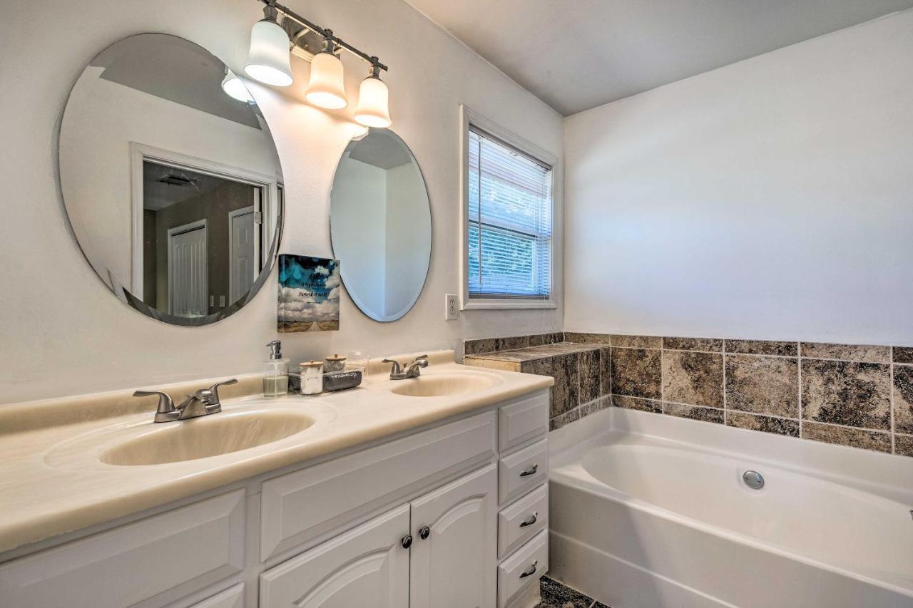 Holiday home Lovely East Point Less Than 8 Mi To Downtown Atl Atlanta