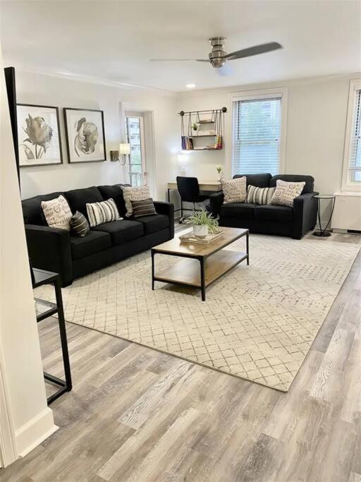 Downtown! 24h Concierge! Private Balcony! Highrise Views * Atlanta