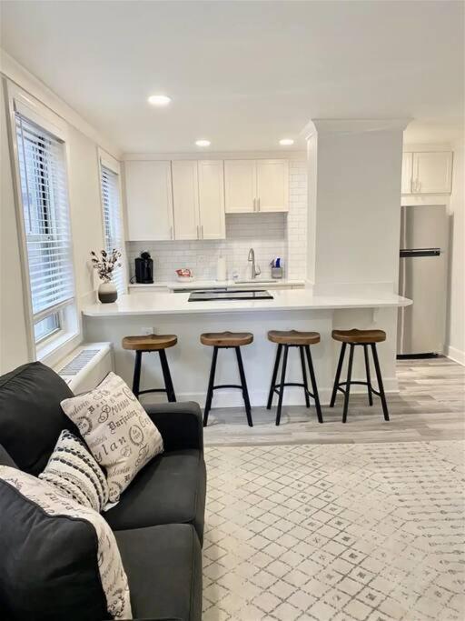 Apartment Downtown! 24h Concierge! Private Balcony! Highrise Views Atlanta