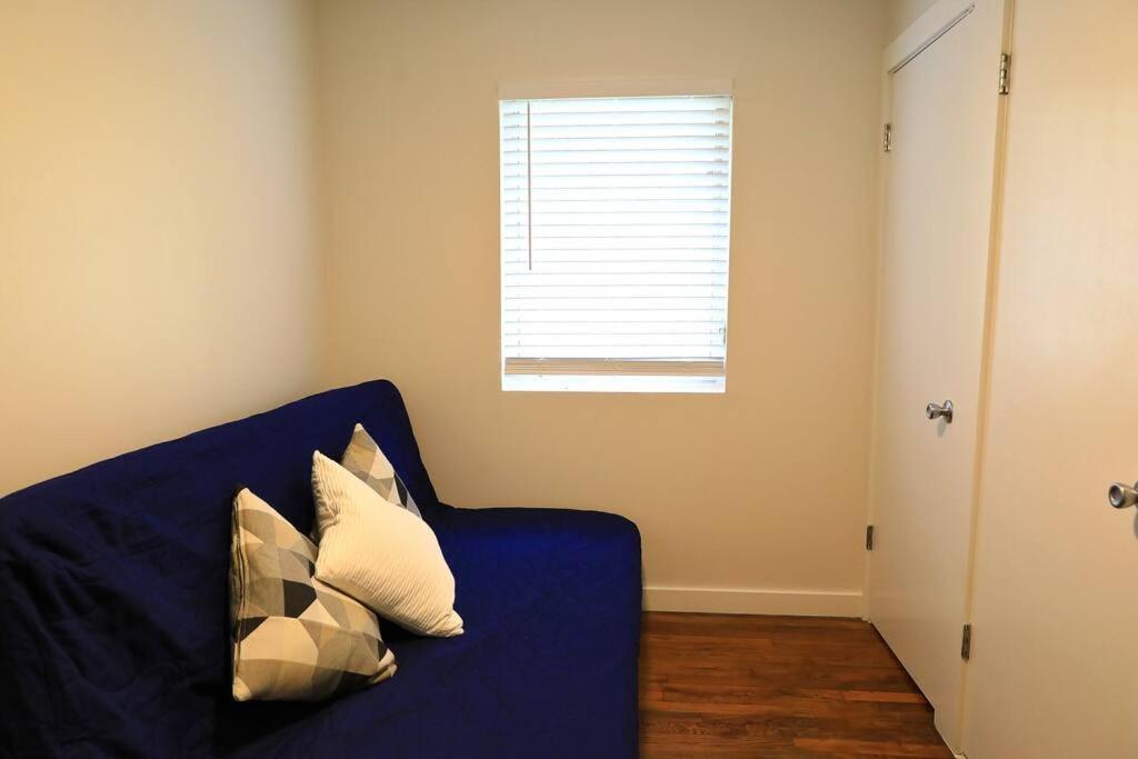 Entire Minutes From Downtown * Atlanta