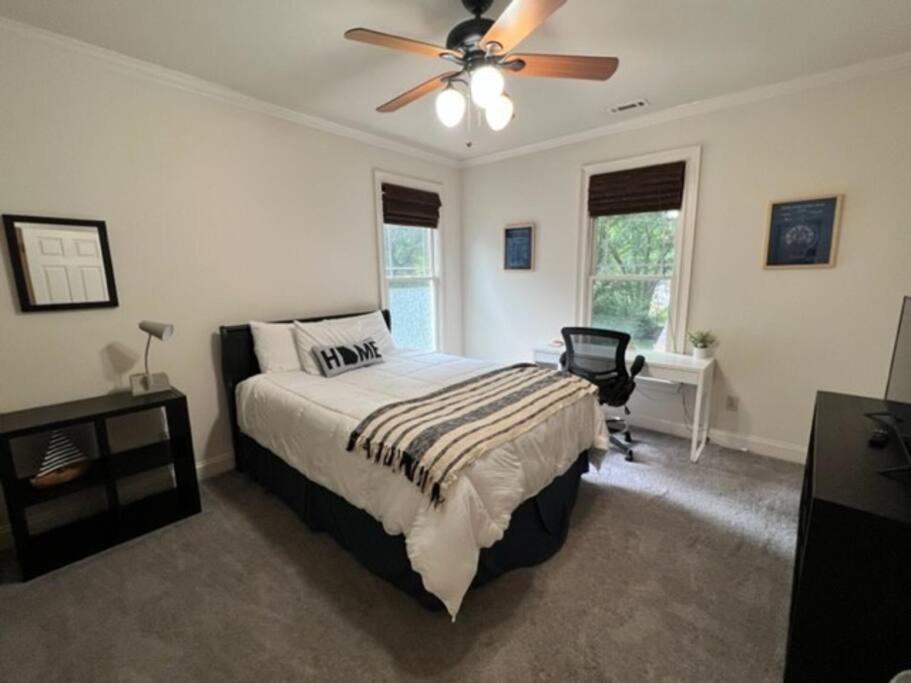Holiday home Quiet & Cozy 4bd, 3ba Family