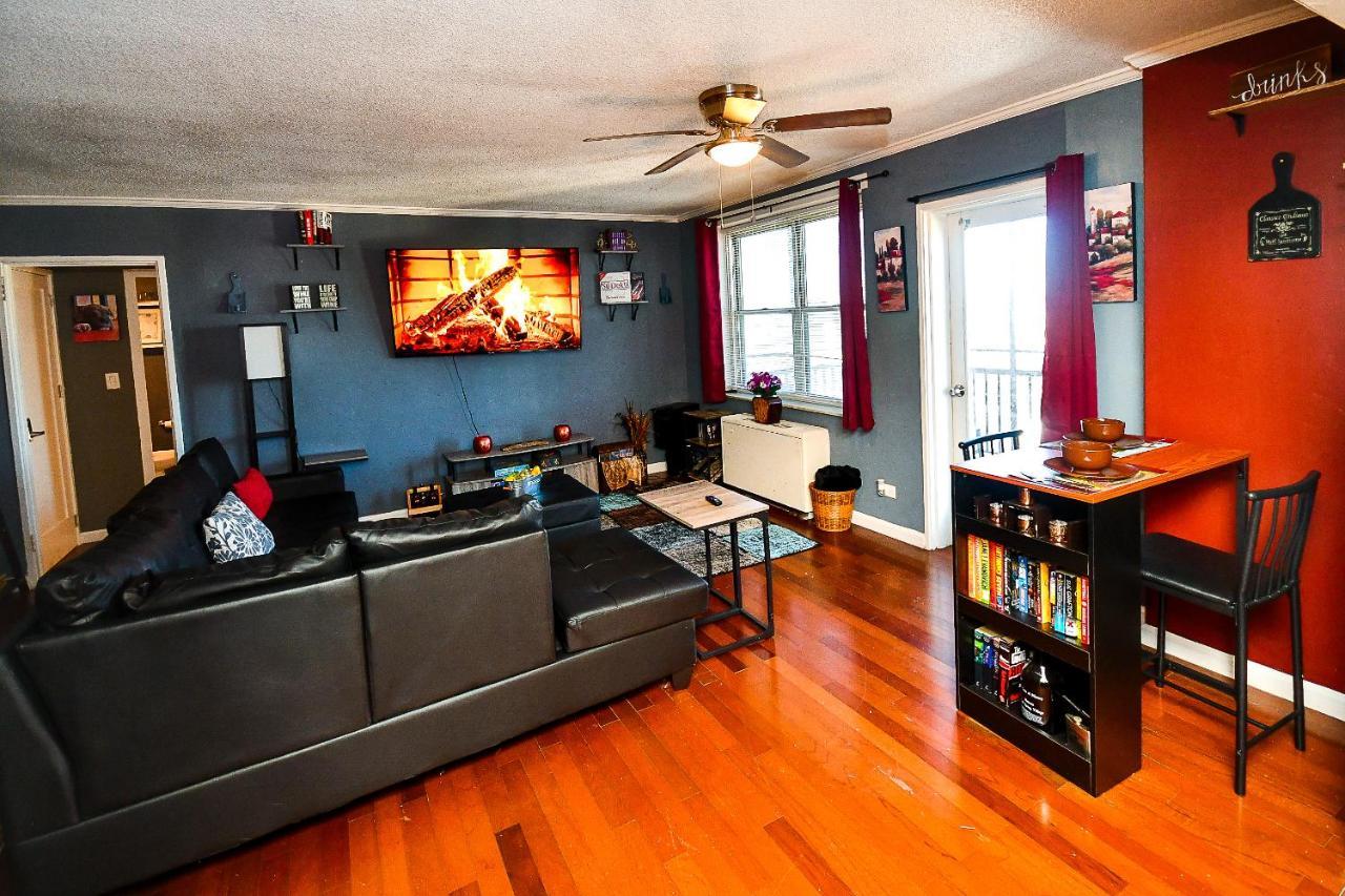 Modern Designed Dtwn With A 99 Percent Walk Score Holiday home Atlanta