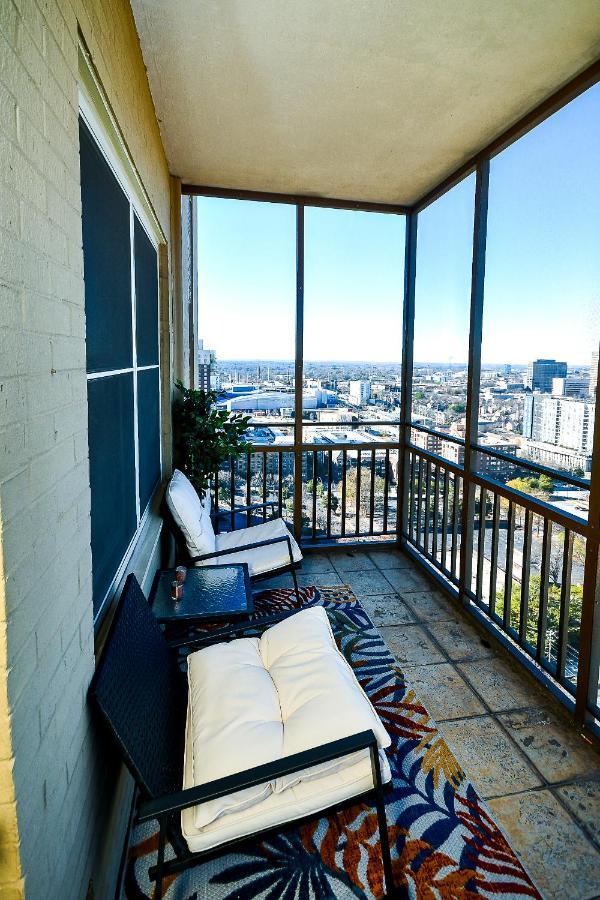 Modern Designed Dtwn With A 99 Percent Walk Score Holiday home Atlanta