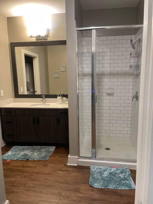 Buckhead W/ Free Parking Apartment