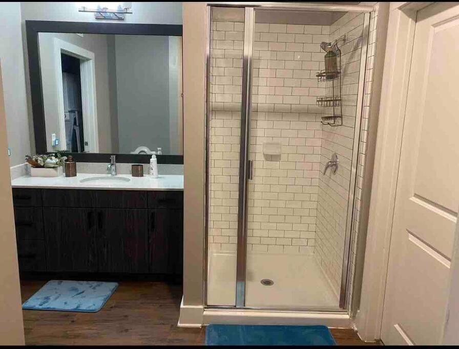Buckhead W/ Free Parking * Atlanta
