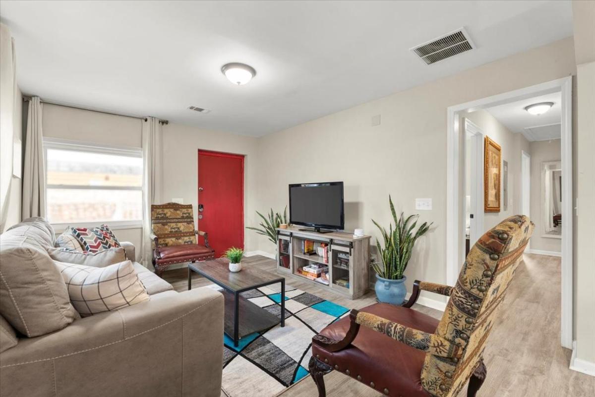 Holiday home Highly Rated Downtown 3br-near Stadium-arena