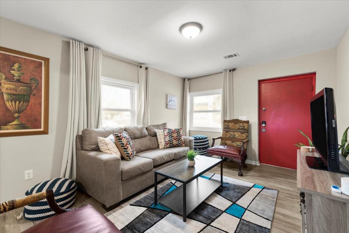 Holiday home Highly Rated Downtown 3br-near Stadium-arena *