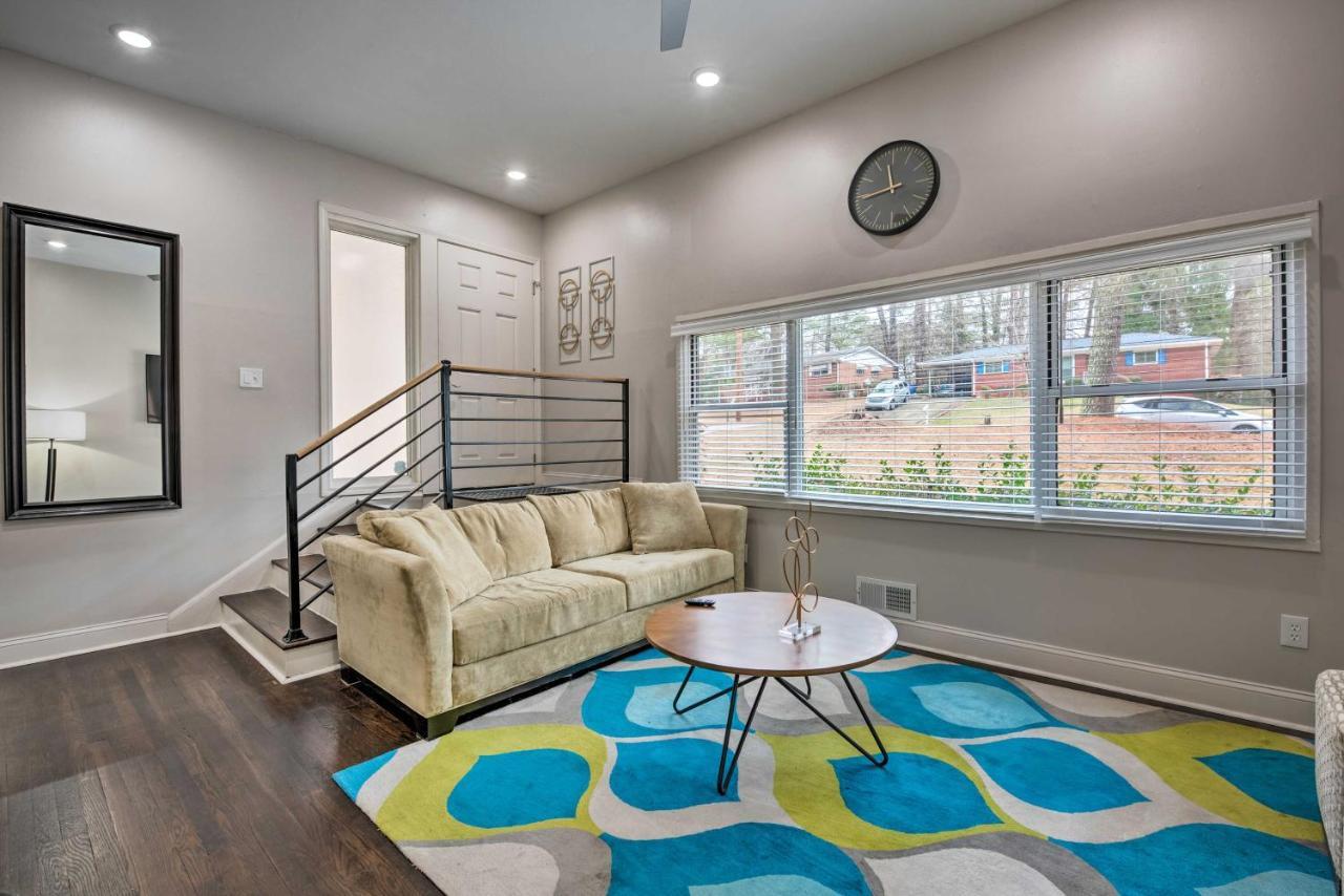 Retreat With Deck In Greenbriar Area! * Atlanta