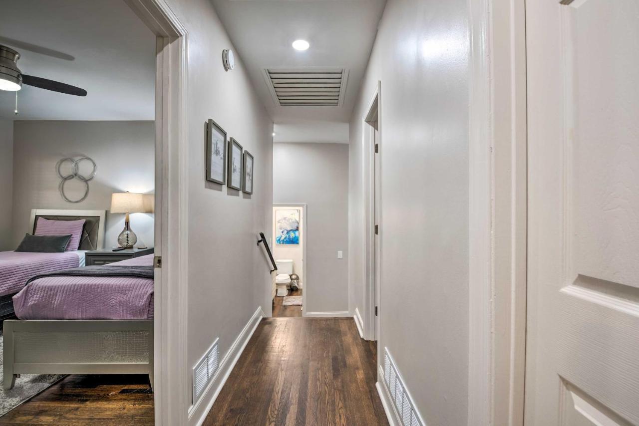 Retreat With Deck In Greenbriar Area! * Atlanta