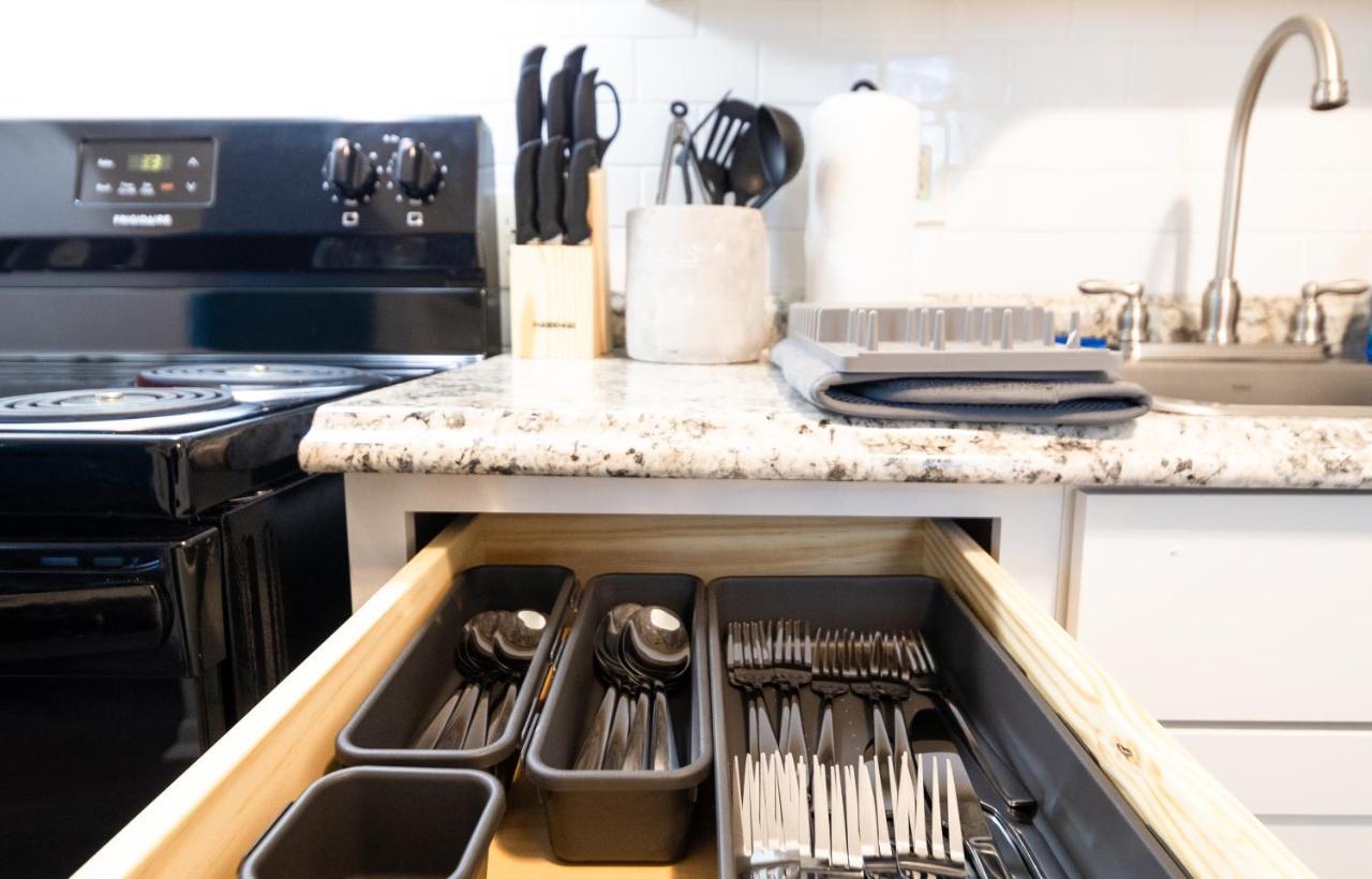 Downtown Atl 2bd W/ Free Pkng Atlanta