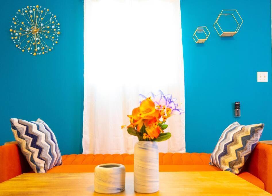 Downtown Atl 2bd W/ Free Pkng *