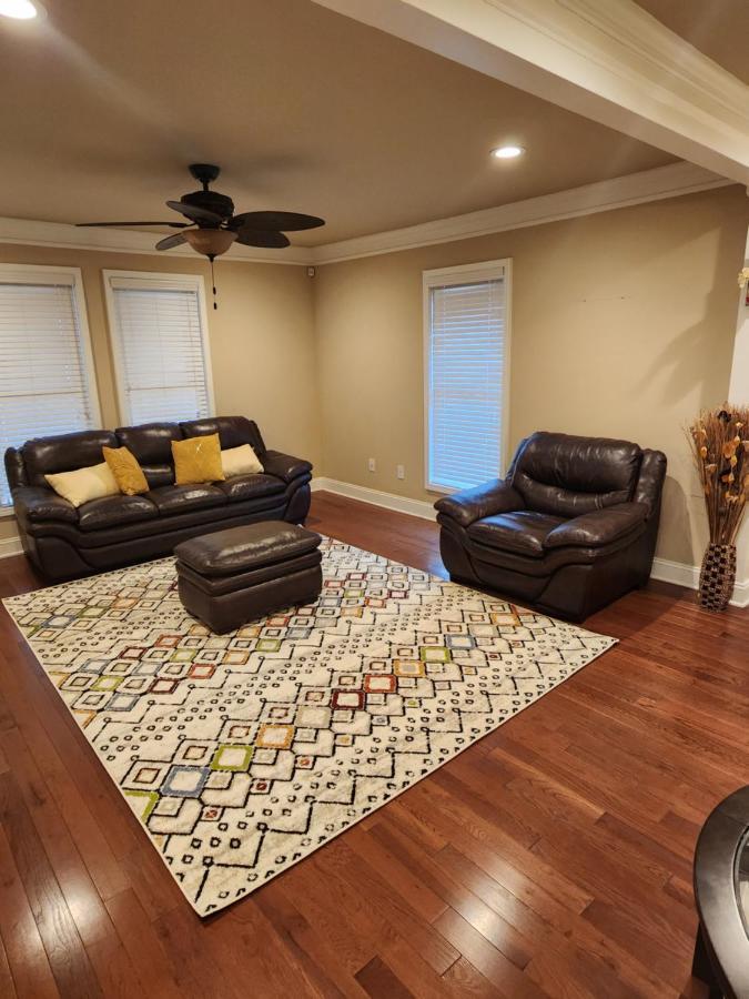 Spacious Newly Renovated Atlanta