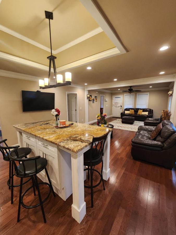 Spacious Newly Renovated * Atlanta