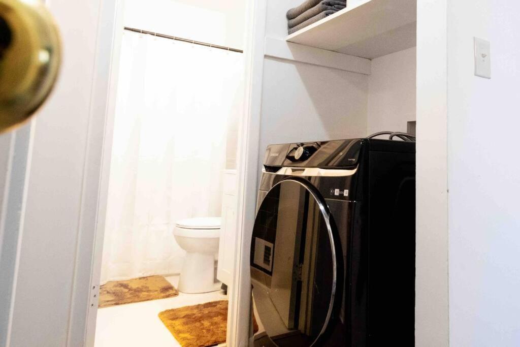 Downtown Atl 2bd W/ Free Pkng Apartment