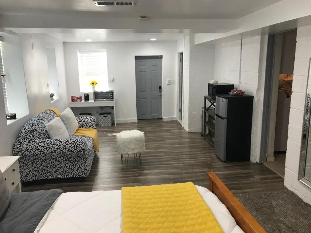 One Bedroom, Downtown Atl Private Apartment! Apartment