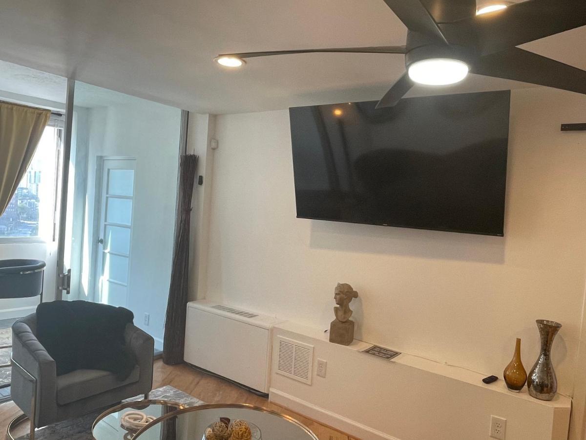 Apartment Cozy Penthouse Atlanta,ga