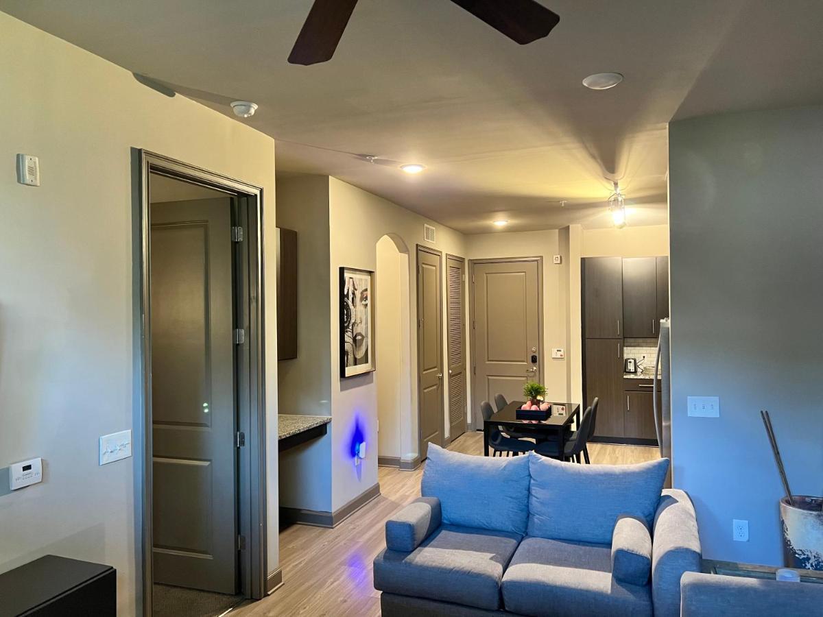 Apartment Bleisure At Atlantic Station Modern 1 Bedroom Atlanta