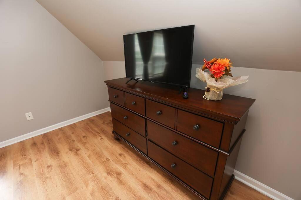Holiday home Mbz Stadium*modern House*king Bed*wi-fi*smart Tv