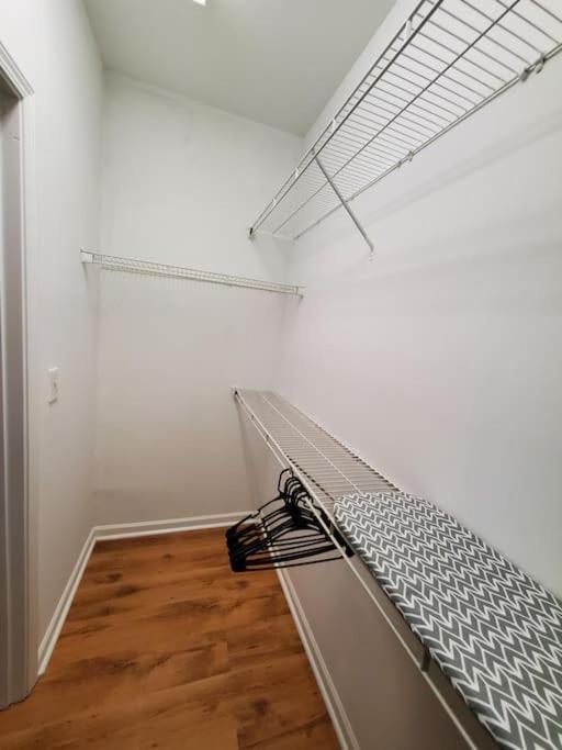 Mbz Stadium*modern House*king Bed*wi-fi*smart Tv Holiday home *