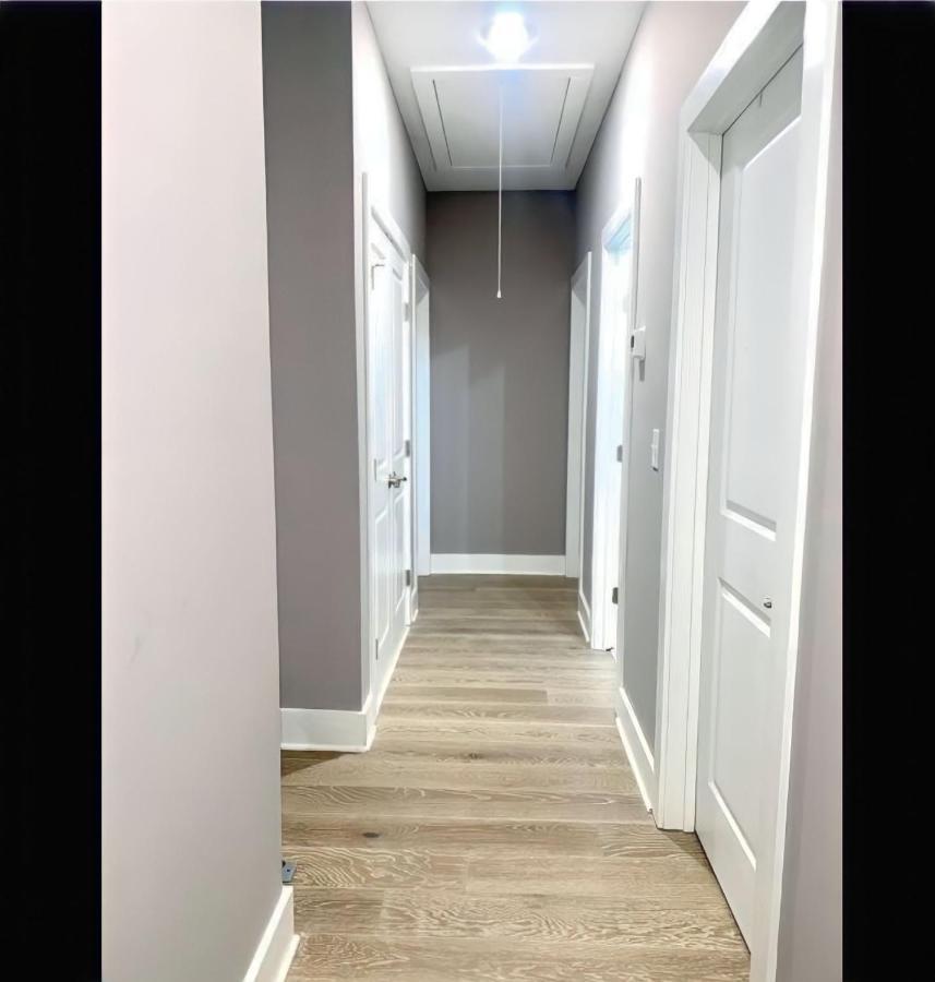 Cozy 4 Bedroom Located Right In Downtown Atlanta. Holiday home