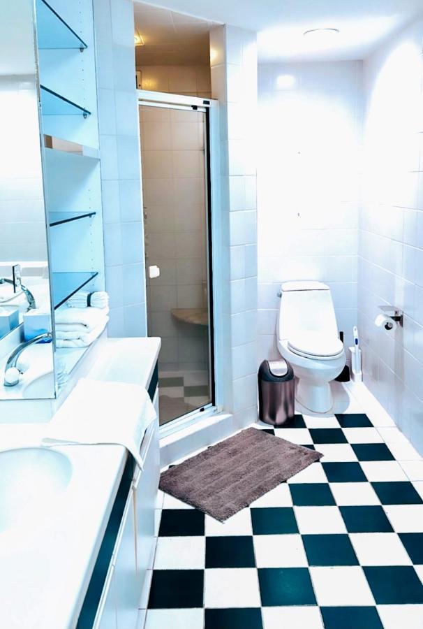 Highrise Luxury Two Bedroom In Downtown Within Minutes!! Aparthotel *
