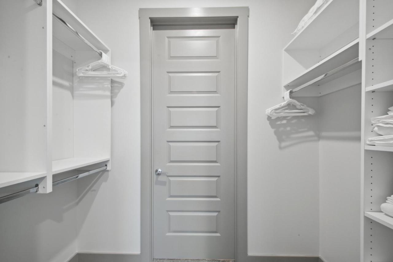 Apartment West Midtown Penthouse 2 Bdrm *