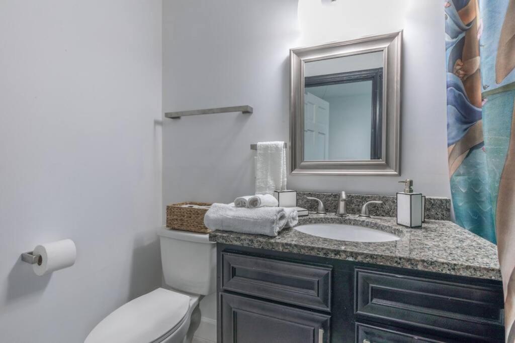 Opuluxe Renaissance Art Luxe Downtown Atl Apartment Atlanta