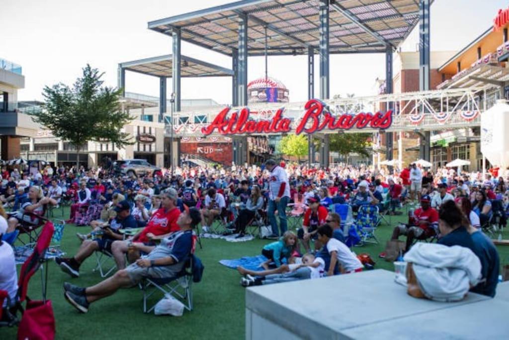 Apartment Braves Getaway