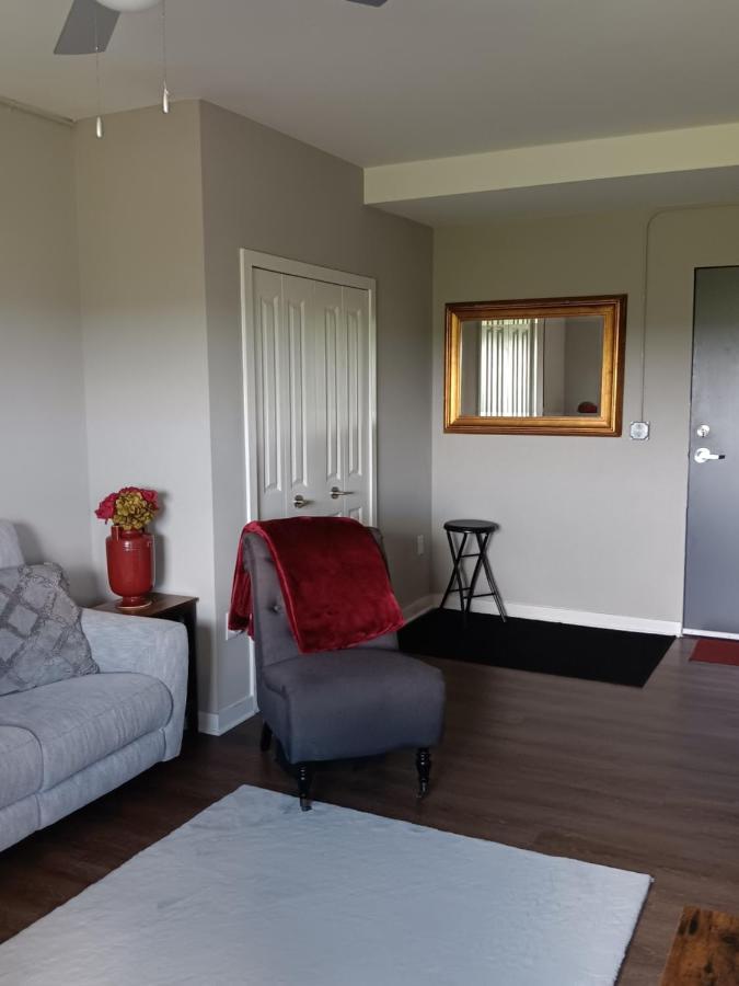 Cozy Buckhead Studio Great Location 761 Morosgo Drive *