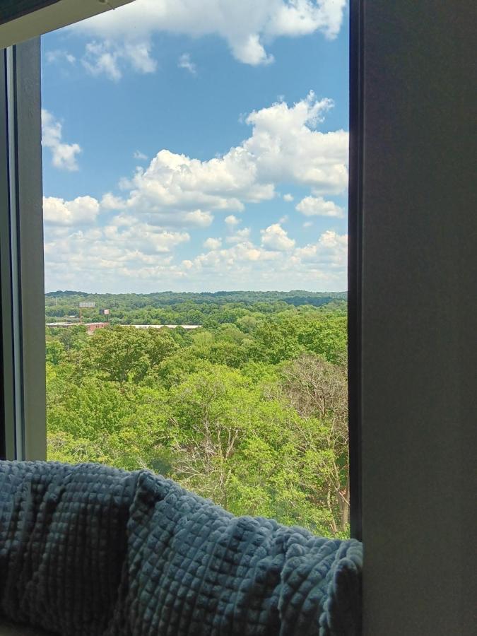 Cozy Buckhead Studio Great Location 761 Morosgo Drive