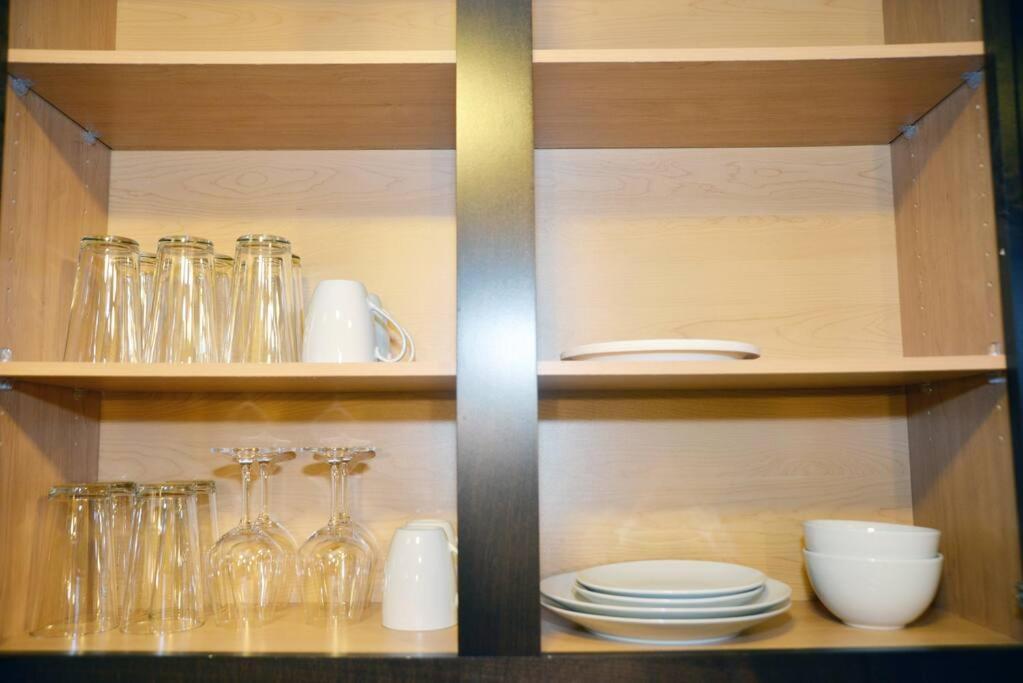 Luxury Midtown Skykine View Apartment *