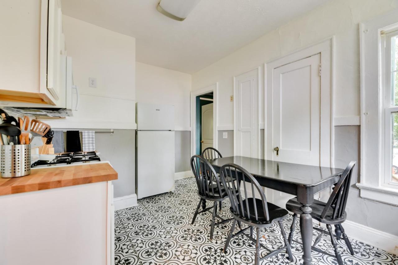 Holiday home With Deck 6 Mi To Downtown!