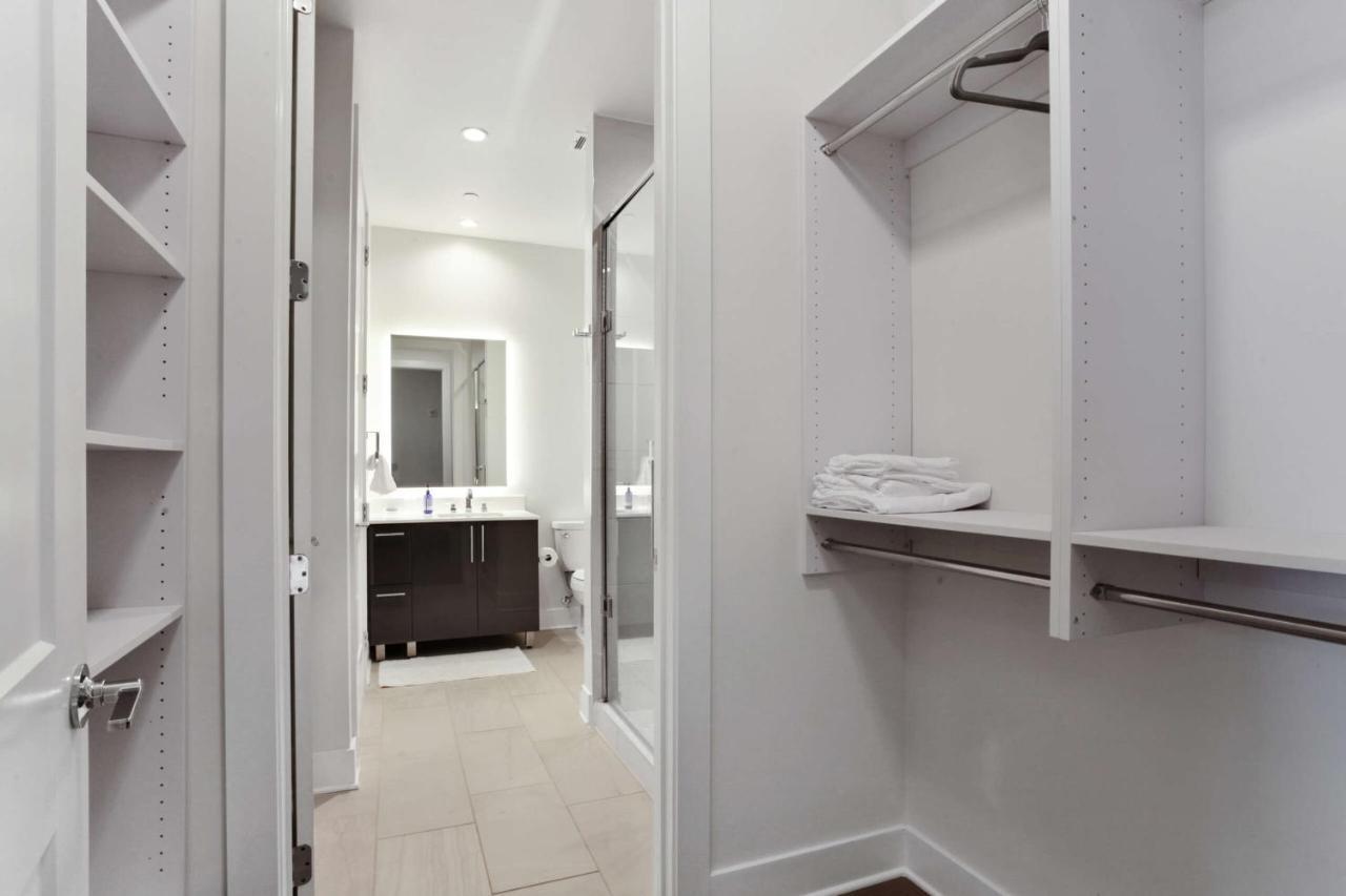 Midtown Luxury Apartment *