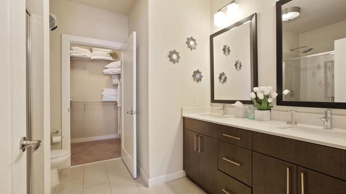 Inman Park 2 Bdrm Apartment *