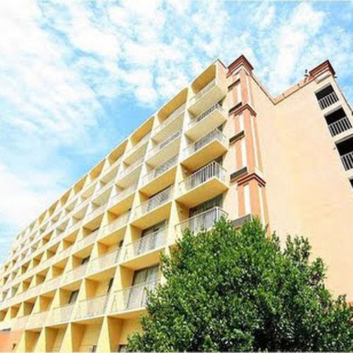 Hotel Knights Six Flags 3*