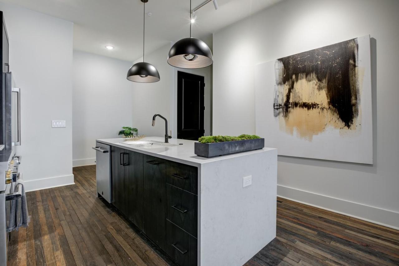 New Construction Loft Style Spacious Lux 101 Apartment