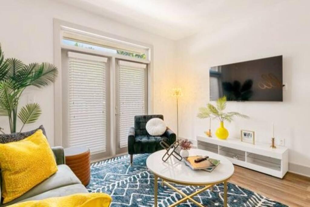 New!!! Walk To The Braves Stadium 2 Bedroom Apartment Atlanta