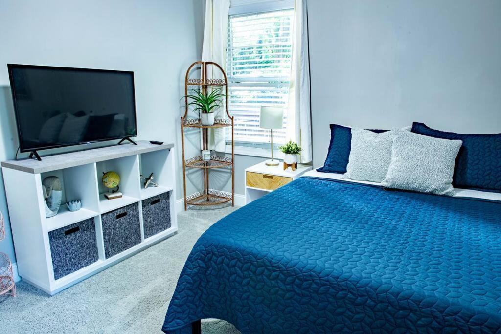 Tucked Away Near Airport! Holiday home Atlanta