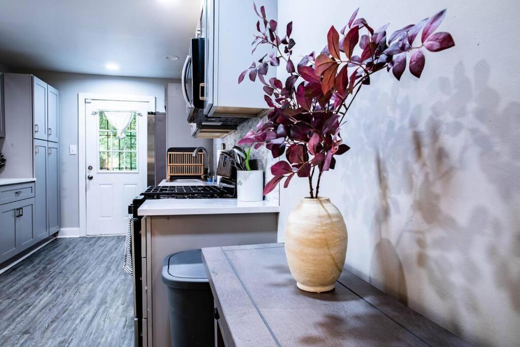Tucked Away Near Airport! * Atlanta