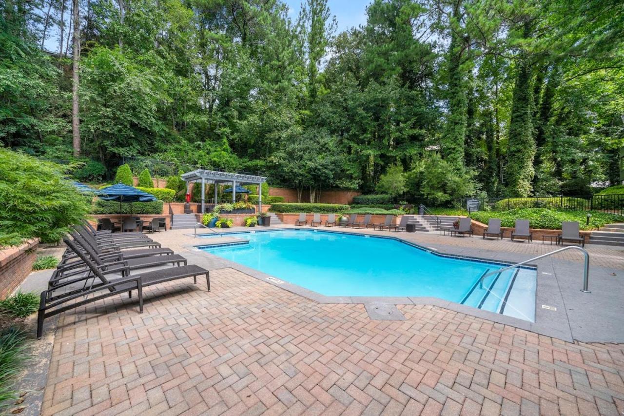 Apartment Modern Sapphire Sanctuary Near Braves Stadium Atlanta