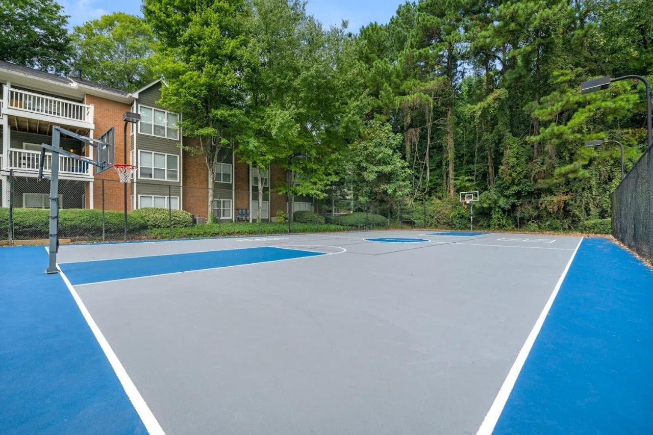 Modern Sapphire Sanctuary Near Braves Stadium *