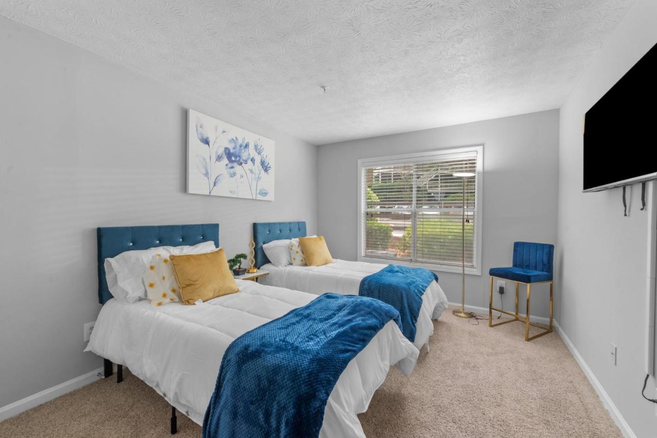 Apartment Modern Sapphire Sanctuary Near Braves Stadium *
