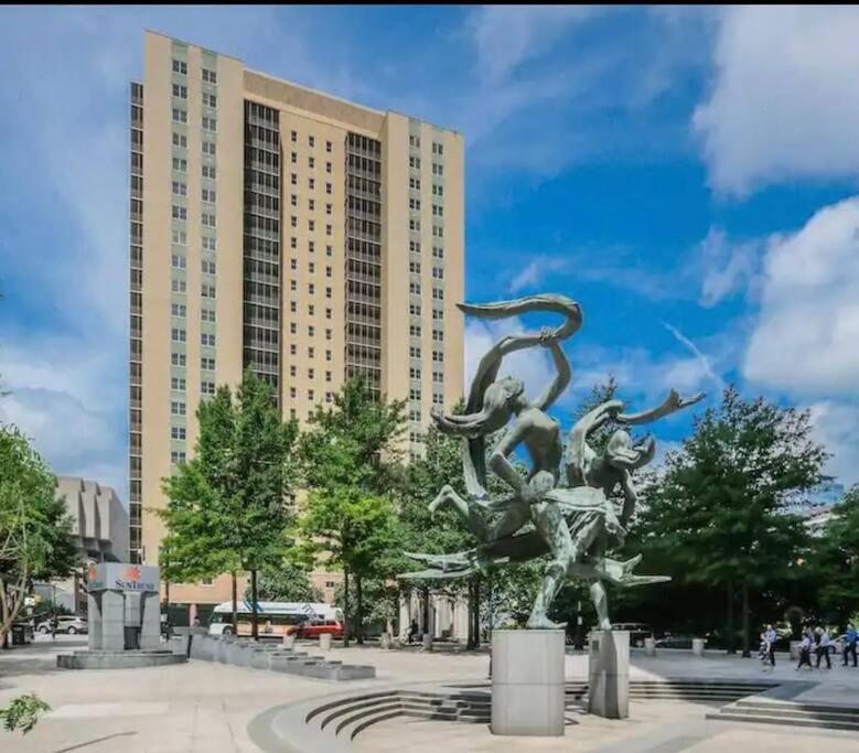 17th Floor Luxxe Penthouse Downtown Atl Atlanta