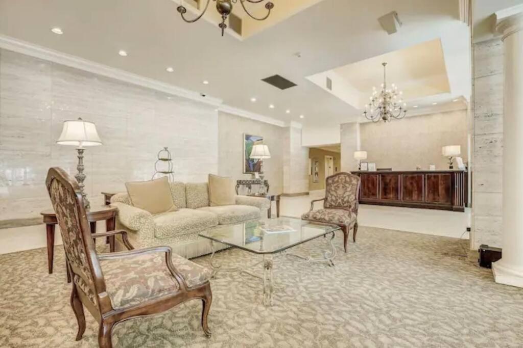 17th Floor Luxxe Penthouse Downtown Atl Apartment Atlanta