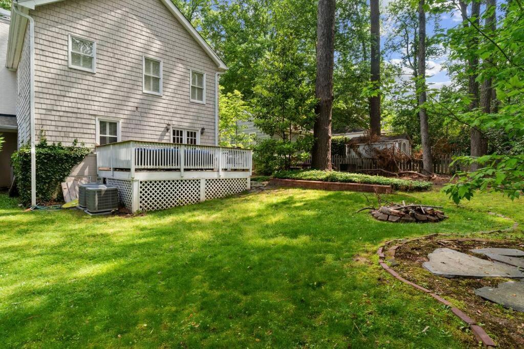 Buckhead Luxe Home, Outdoor Fire Pit Holiday home Atlanta